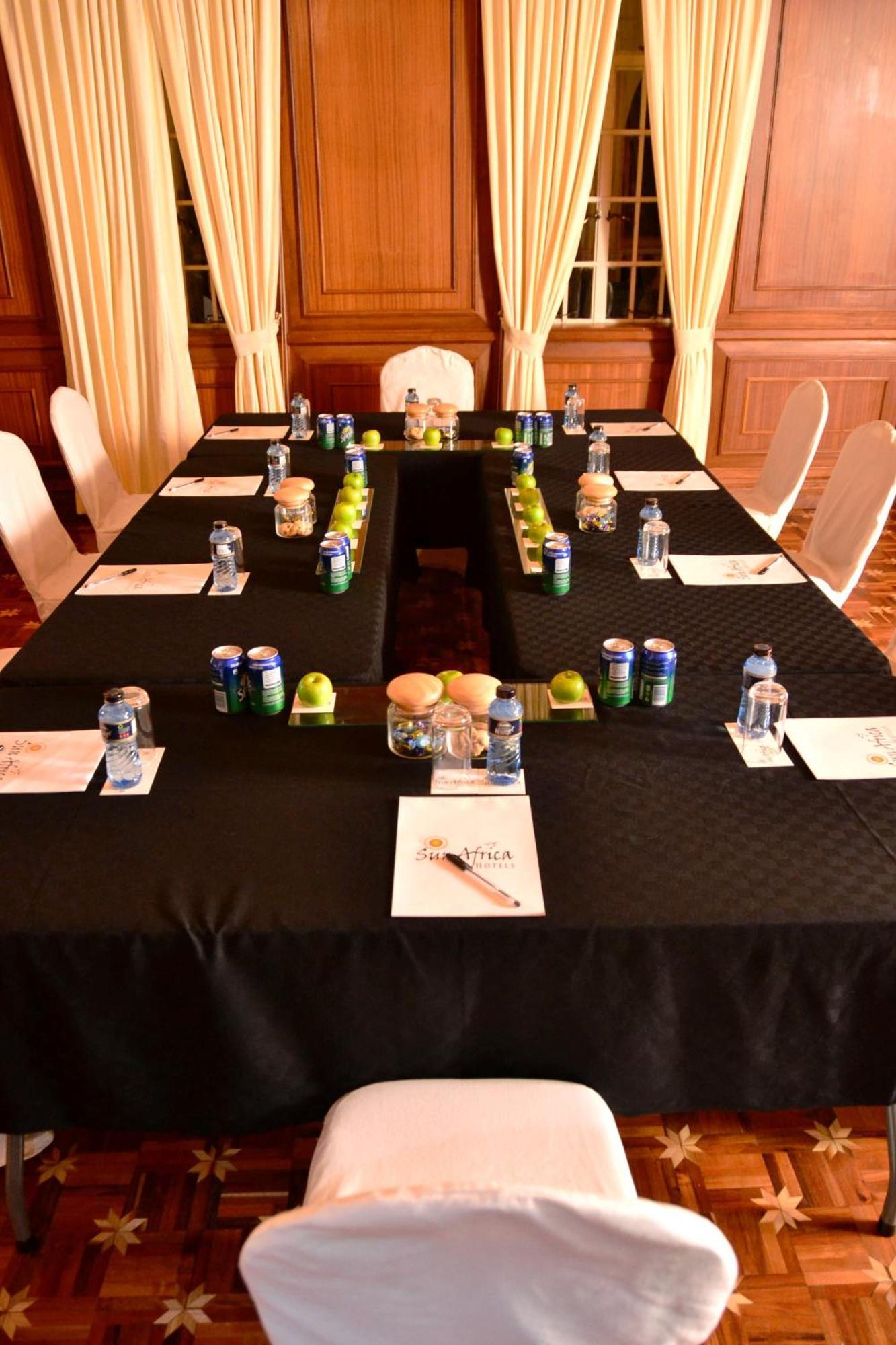 Muthu Sovereign Suites & Spa, Limuru Road, Nairobi Buitenkant foto