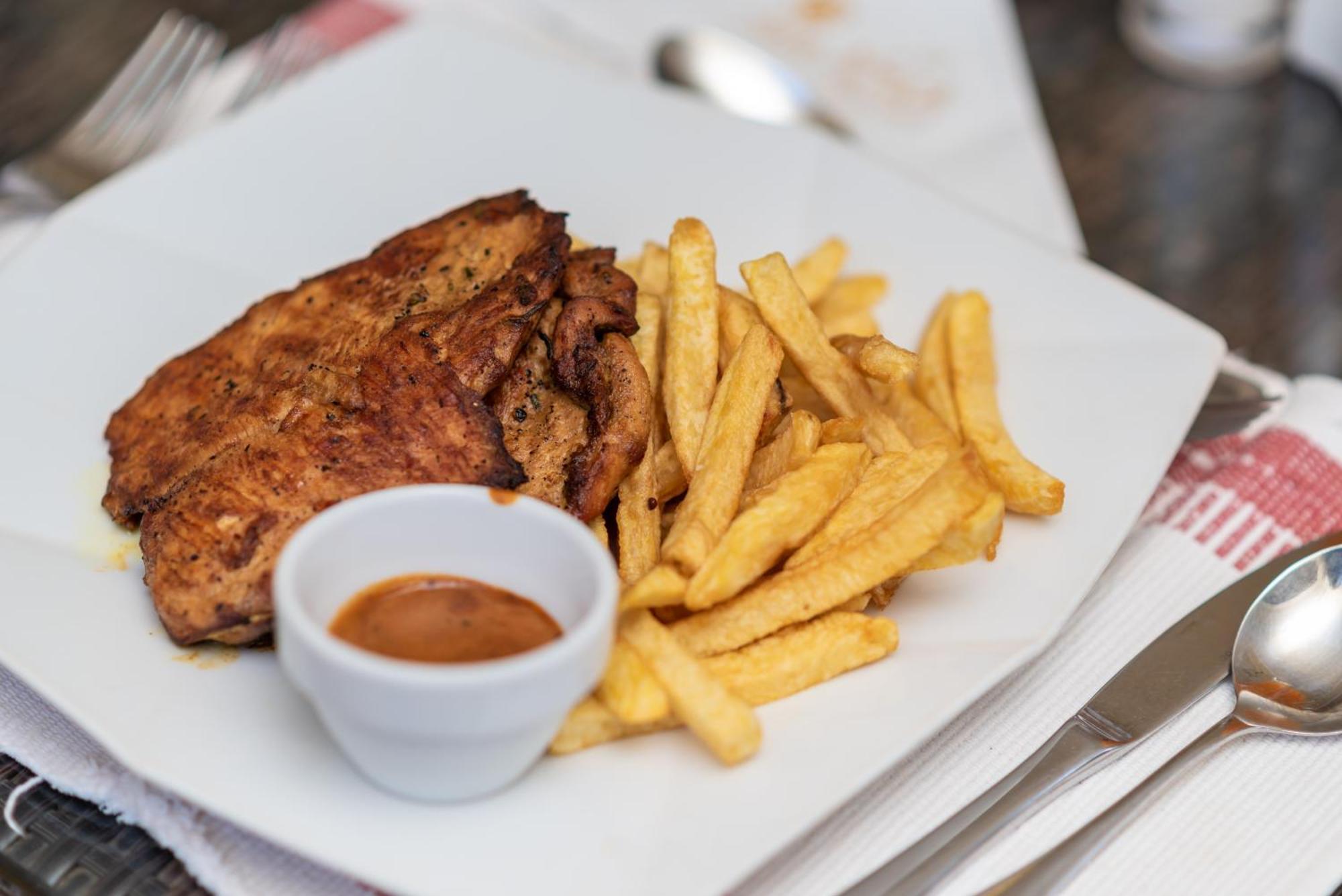 Muthu Sovereign Suites & Spa, Limuru Road, Nairobi Buitenkant foto